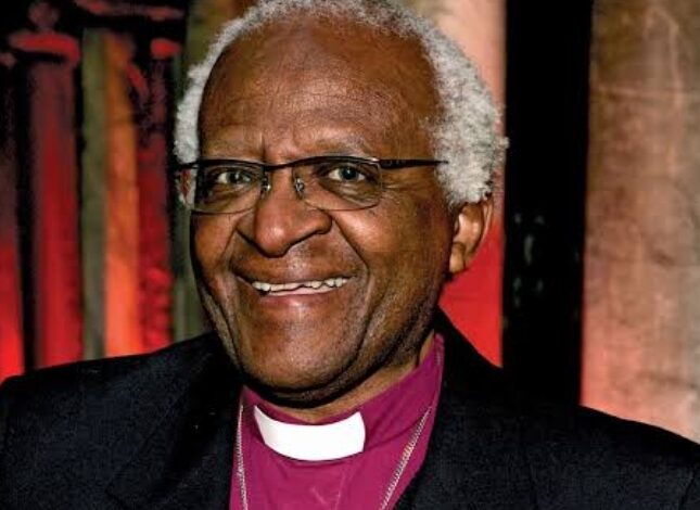 Desmond Tutu Biography